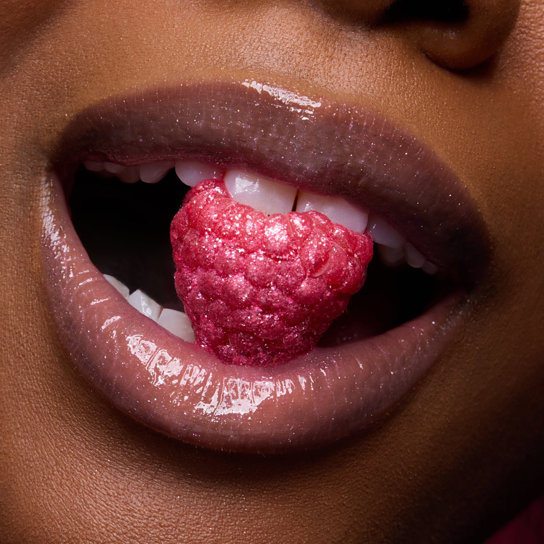 Mini Raspberry Crème | Colour Edit